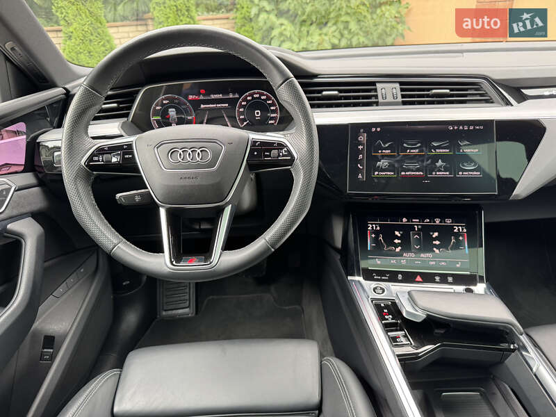Позашляховик / Кросовер Audi e-tron Sportback 2023 в Чернівцях