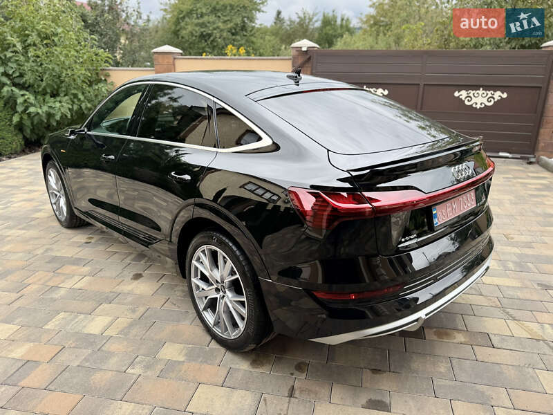 Позашляховик / Кросовер Audi e-tron Sportback 2023 в Чернівцях