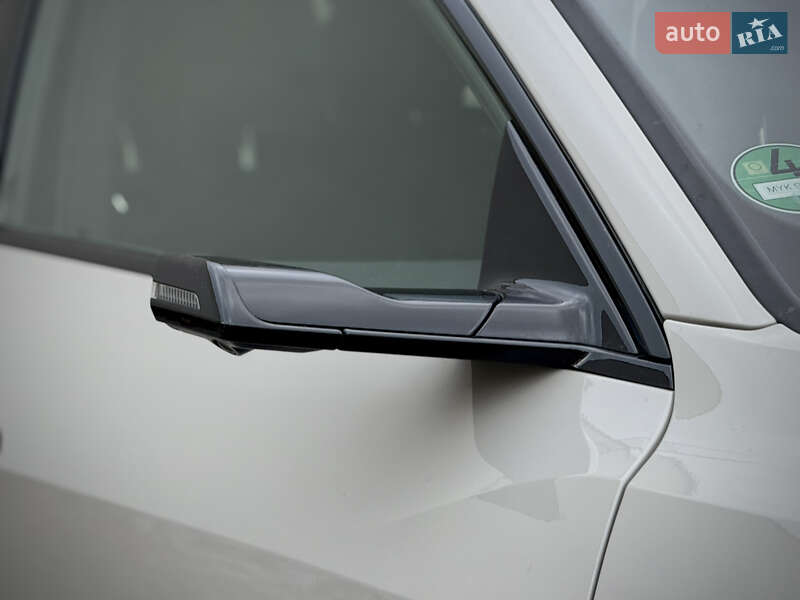 Позашляховик / Кросовер Audi e-tron Sportback 2021 в Луцьку