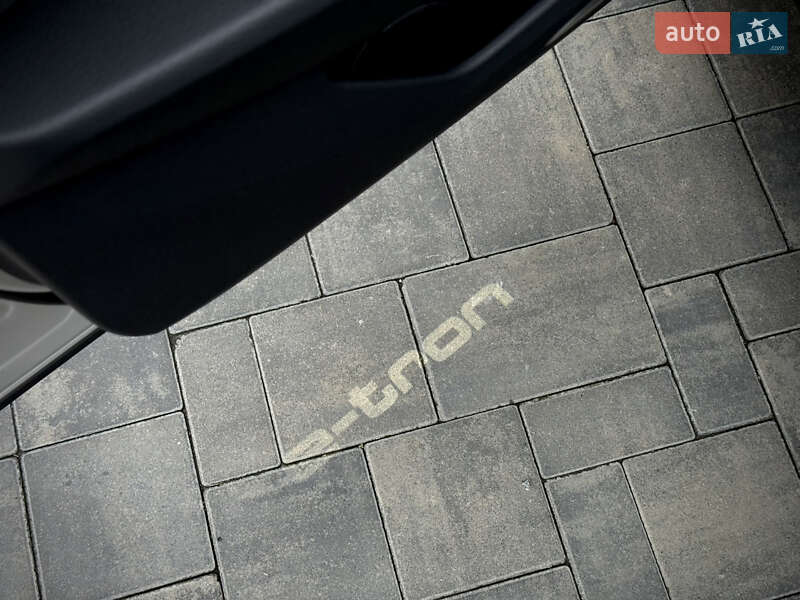 Позашляховик / Кросовер Audi e-tron Sportback 2021 в Луцьку
