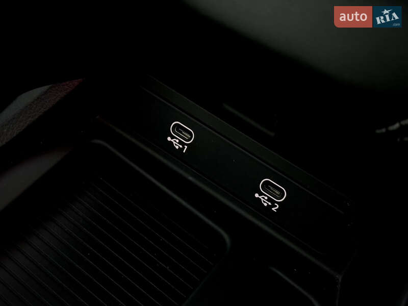Позашляховик / Кросовер Audi e-tron Sportback 2021 в Луцьку