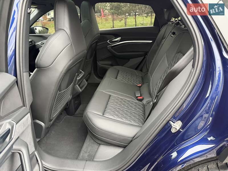 Позашляховик / Кросовер Audi e-tron Sportback 2022 в Києві фото 29 Позашляховик / Кросовер Audi e-tron Sportback 2022 в Києві