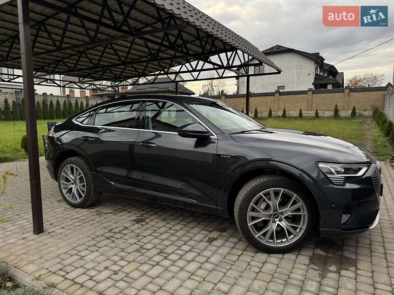 Внедорожник / Кроссовер Audi e-tron Sportback 2023 в Ровно