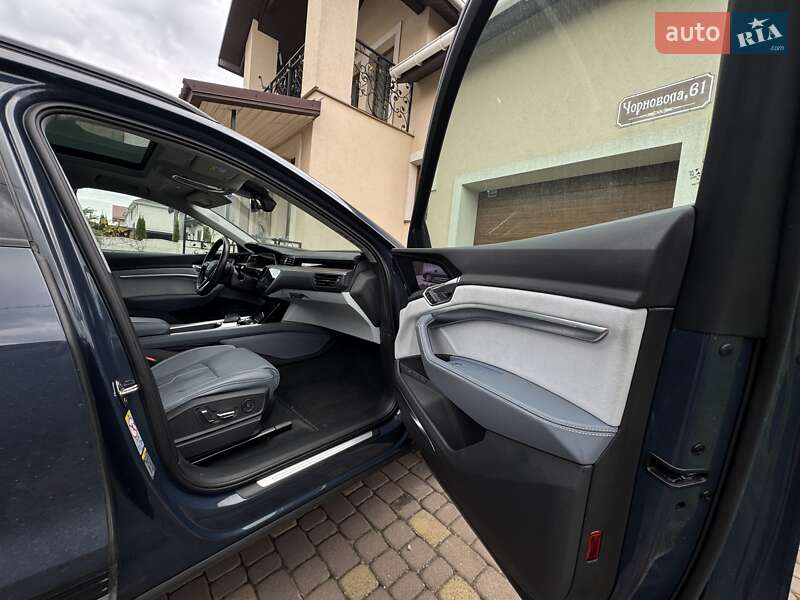 Внедорожник / Кроссовер Audi e-tron Sportback 2022 в Ровно фото 24 Внедорожник / Кроссовер Audi e-tron Sportback 2022 в Ровно