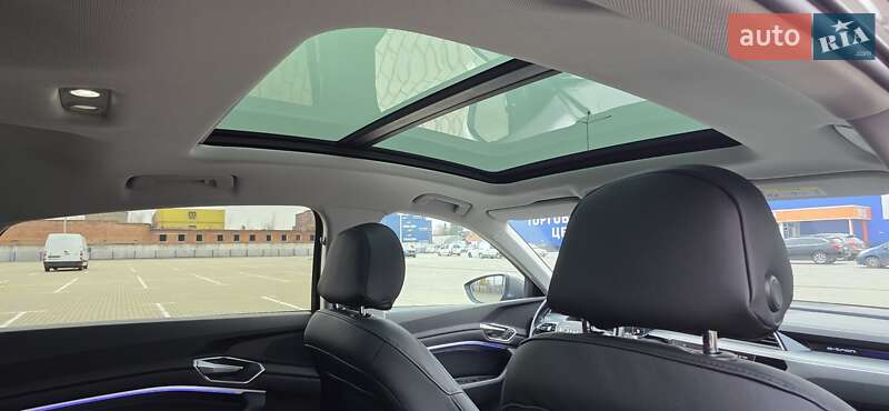 Внедорожник / Кроссовер Audi e-tron Sportback 2021 в Тернополе