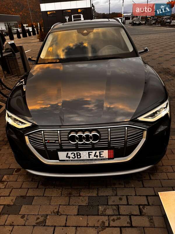 Позашляховик / Кросовер Audi e-tron Sportback 2020 в Тячеві фото 5 Позашляховик / Кросовер Audi e-tron Sportback 2020 в Тячеві