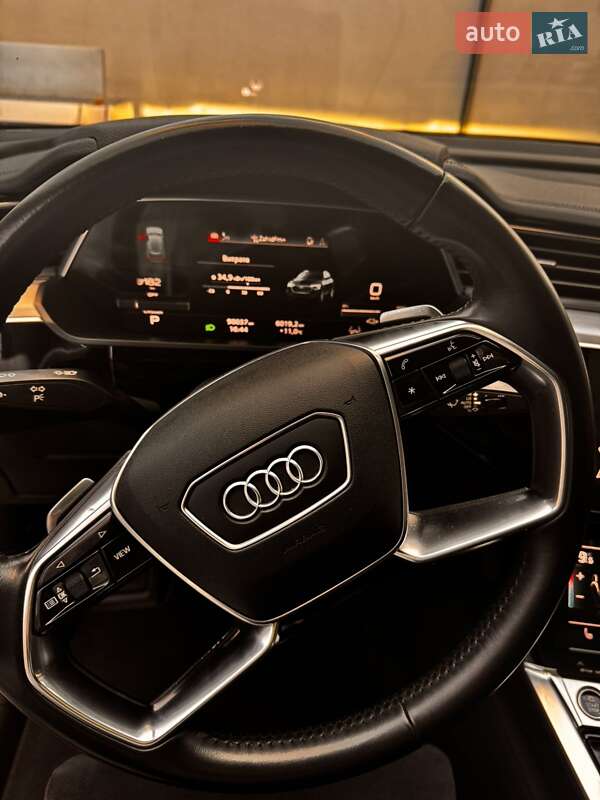 Позашляховик / Кросовер Audi e-tron Sportback 2020 в Тячеві фото 3 Позашляховик / Кросовер Audi e-tron Sportback 2020 в Тячеві