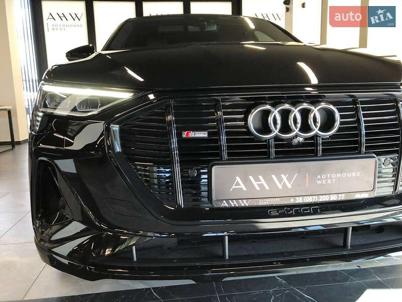 Позашляховик / Кросовер Audi e-tron Sportback 2021 в Львові