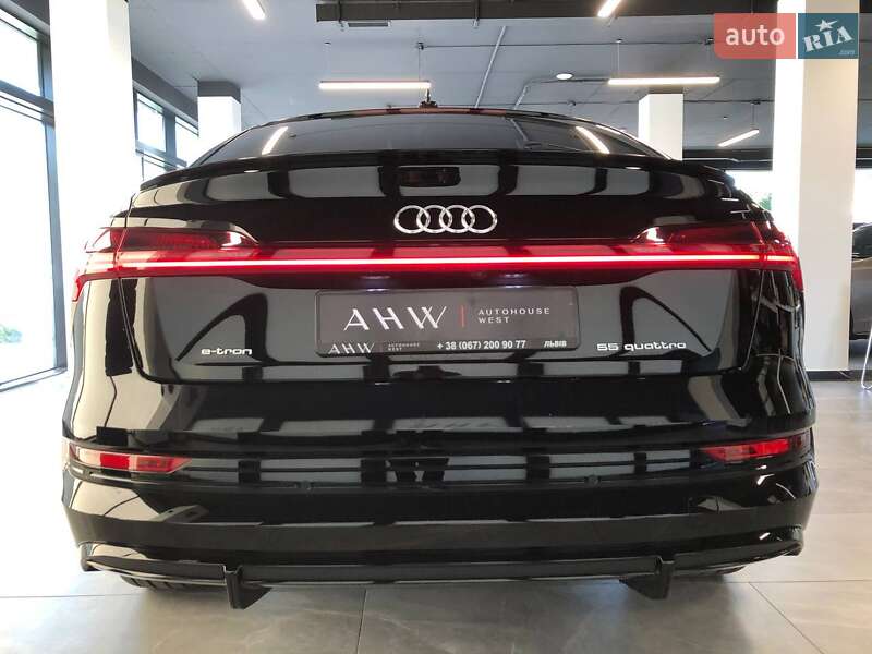Позашляховик / Кросовер Audi e-tron Sportback 2021 в Львові