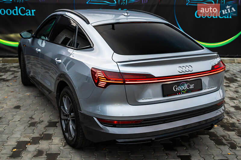 Позашляховик / Кросовер Audi e-tron Sportback 2020 в Луцьку