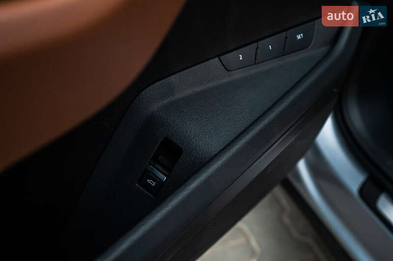 Позашляховик / Кросовер Audi e-tron Sportback 2020 в Луцьку