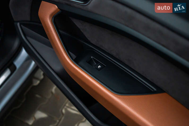 Позашляховик / Кросовер Audi e-tron Sportback 2020 в Луцьку