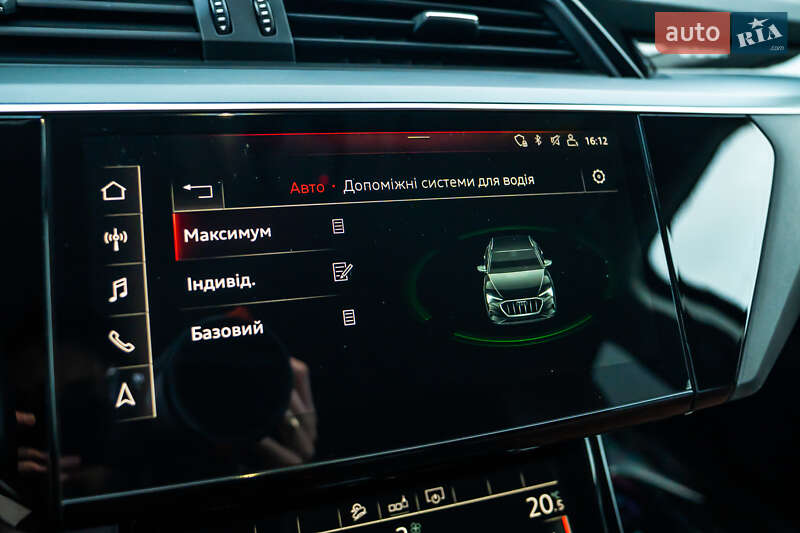 Позашляховик / Кросовер Audi e-tron Sportback 2020 в Луцьку