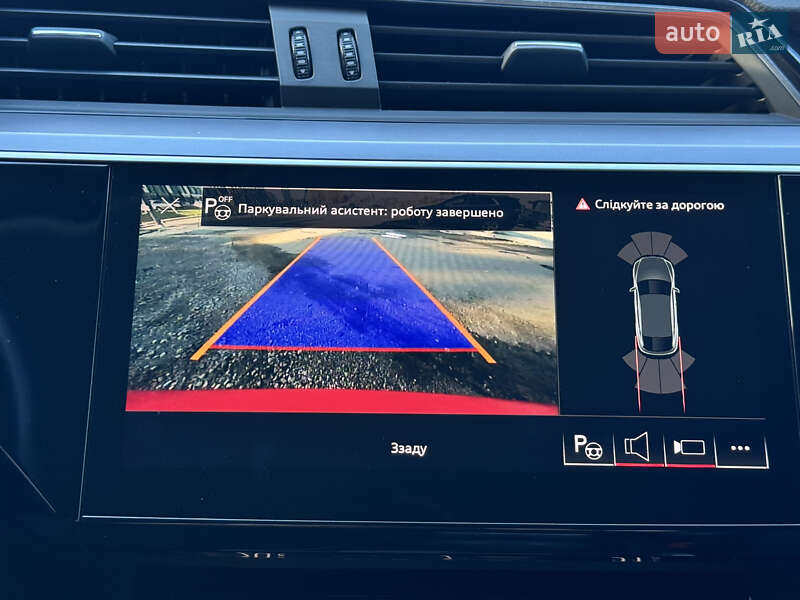 Позашляховик / Кросовер Audi e-tron Sportback 2021 в Львові фото 26 Позашляховик / Кросовер Audi e-tron Sportback 2021 в Львові