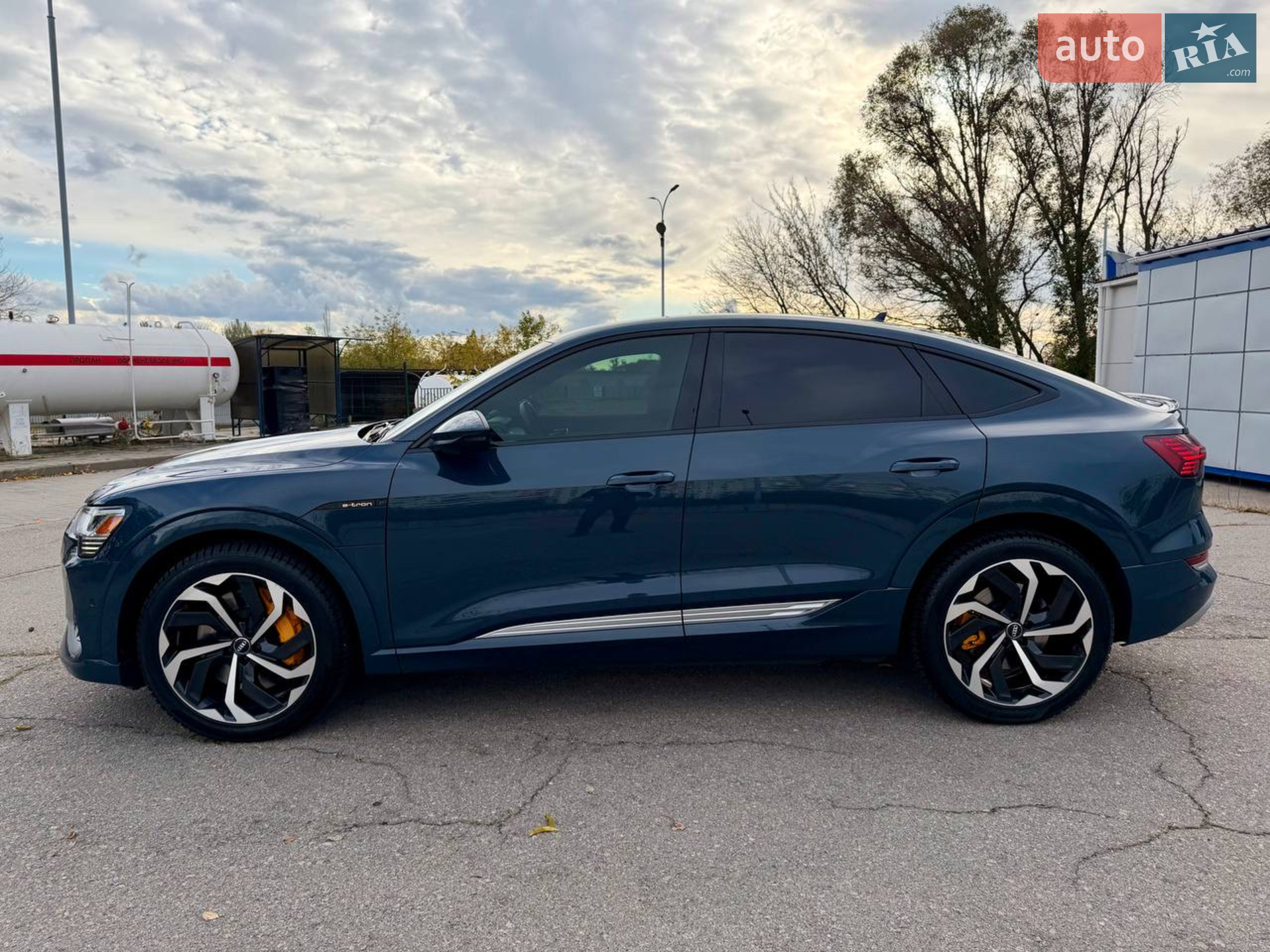 2020 Audi e-tron Sportback - мініатюра 11
