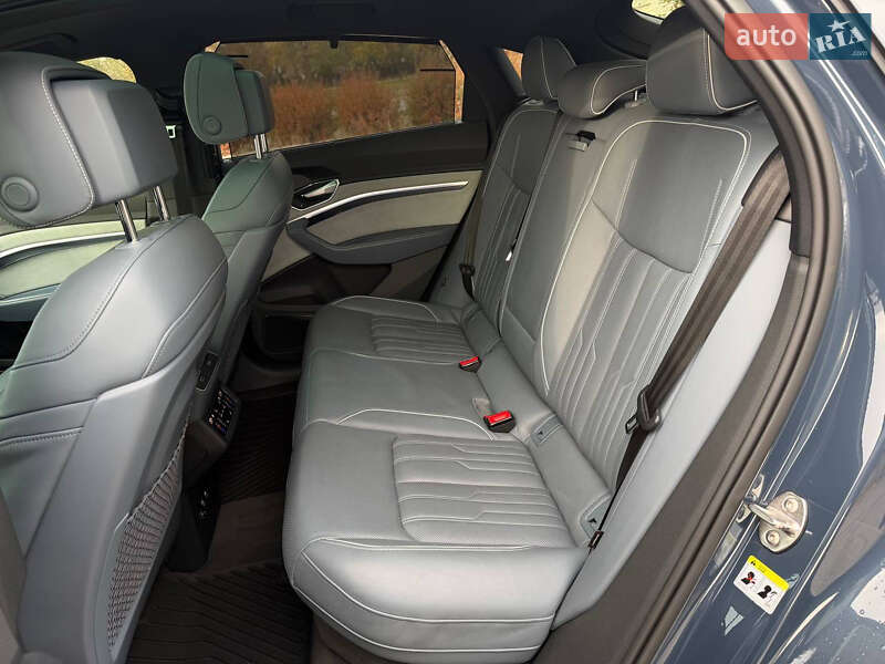 Внедорожник / Кроссовер Audi e-tron Sportback 2020 в Киеве фото 24 Внедорожник / Кроссовер Audi e-tron Sportback 2020 в Киеве