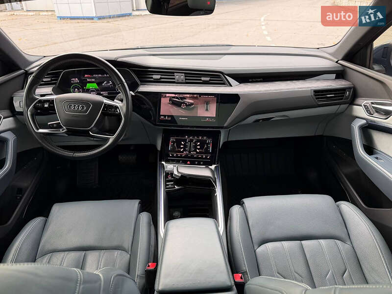 Внедорожник / Кроссовер Audi e-tron Sportback 2020 в Киеве фото 27 Внедорожник / Кроссовер Audi e-tron Sportback 2020 в Киеве