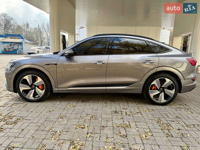 Внедорожник / Кроссовер Audi e-tron Sportback 2022 в Днепре