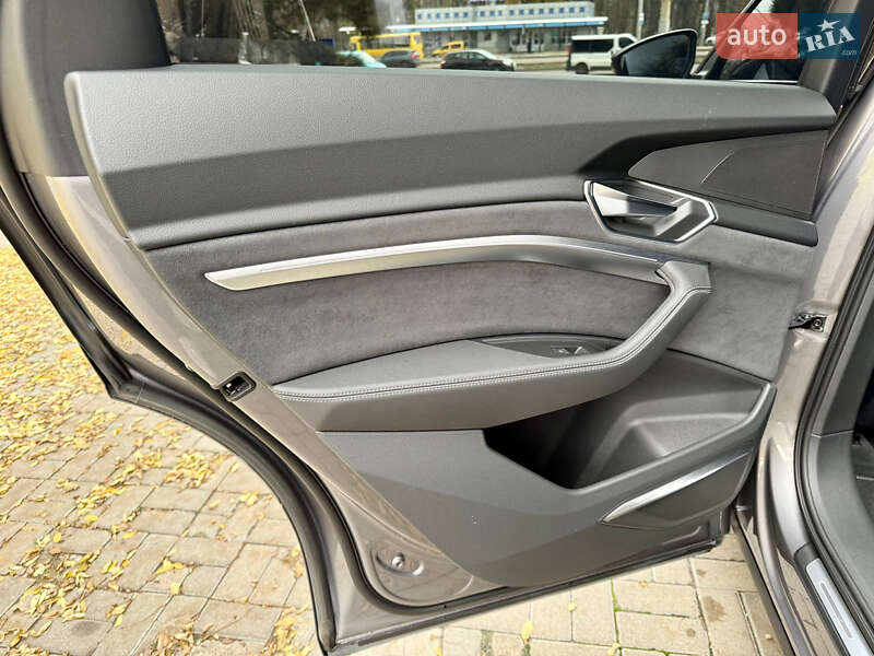 Внедорожник / Кроссовер Audi e-tron Sportback 2022 в Днепре