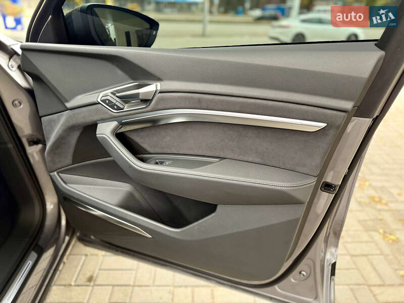 Внедорожник / Кроссовер Audi e-tron Sportback 2022 в Днепре