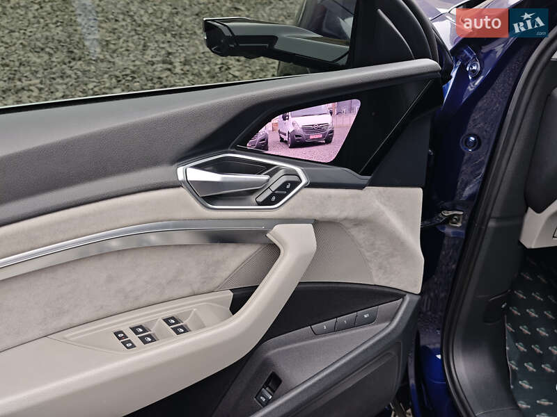 Позашляховик / Кросовер Audi e-tron Sportback 2020 в Луцьку