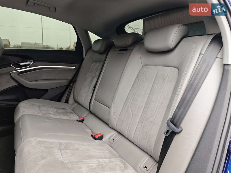 Позашляховик / Кросовер Audi e-tron Sportback 2020 в Луцьку