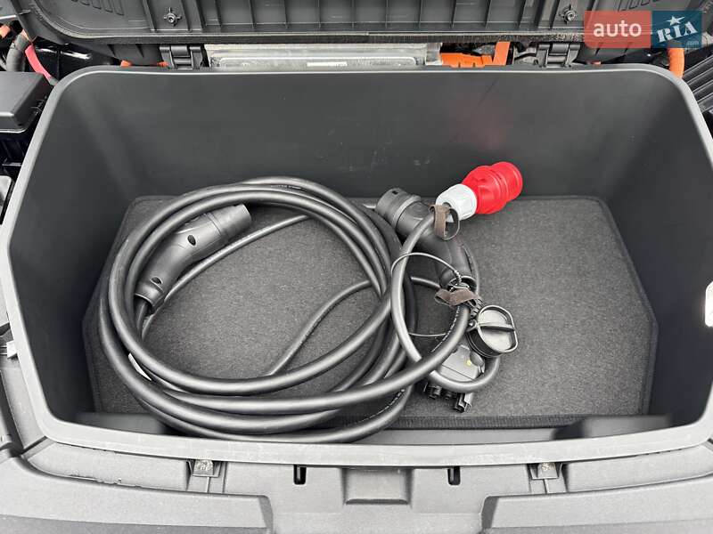 Позашляховик / Кросовер Audi e-tron Sportback 2022 в Рівному