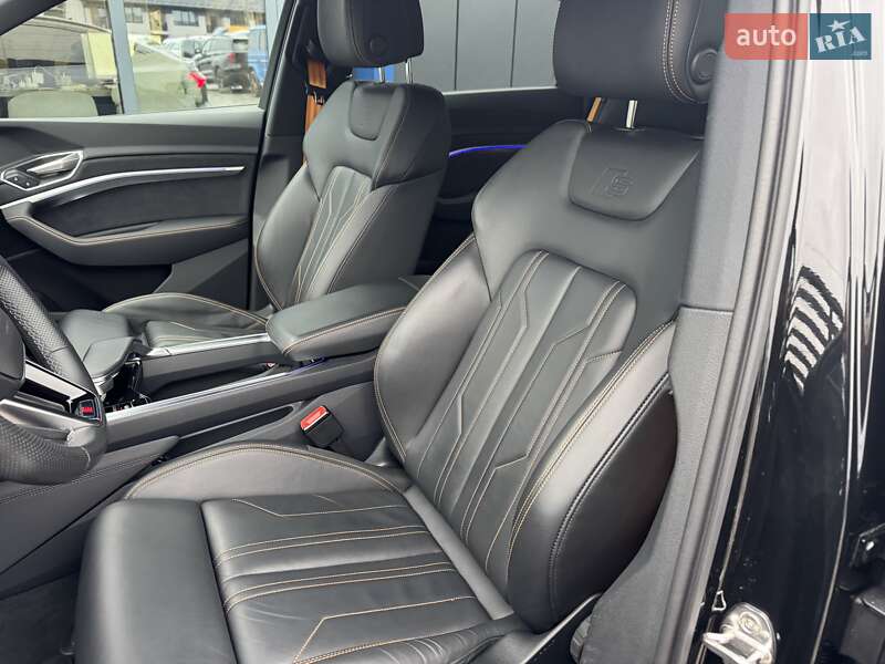 Позашляховик / Кросовер Audi e-tron Sportback 2022 в Рівному