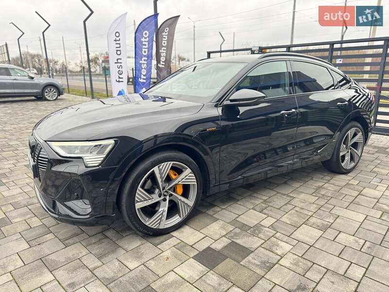 Позашляховик / Кросовер Audi e-tron Sportback 2022 в Рівному