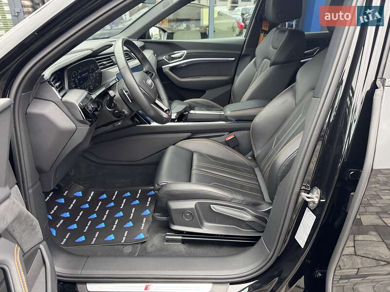 Позашляховик / Кросовер Audi e-tron Sportback 2022 в Рівному