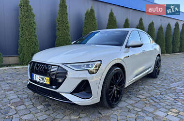 Позашляховик / Кросовер Audi e-tron Sportback 2020 в Мукачевому