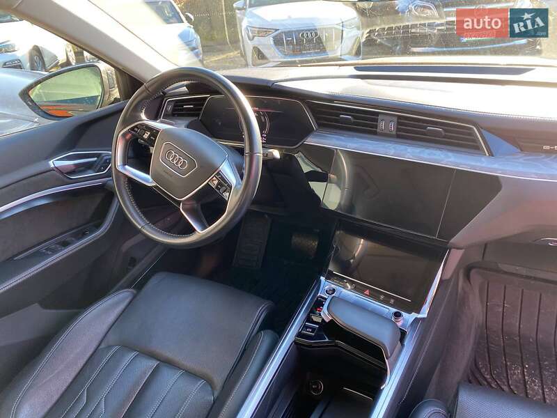 Внедорожник / Кроссовер Audi e-tron Sportback 2020 в Львове