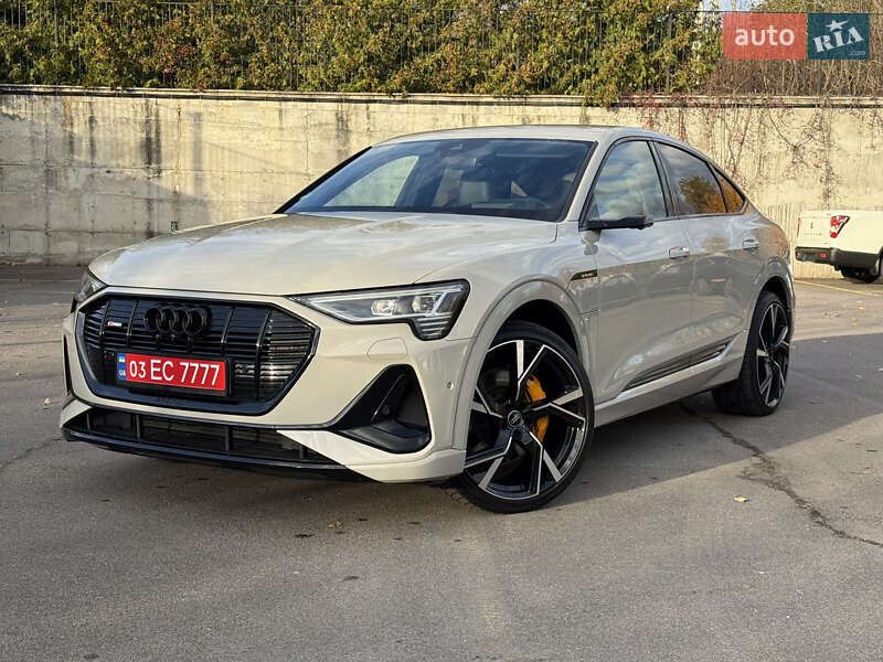 Внедорожник / Кроссовер Audi e-tron Sportback 2021 в Ровно