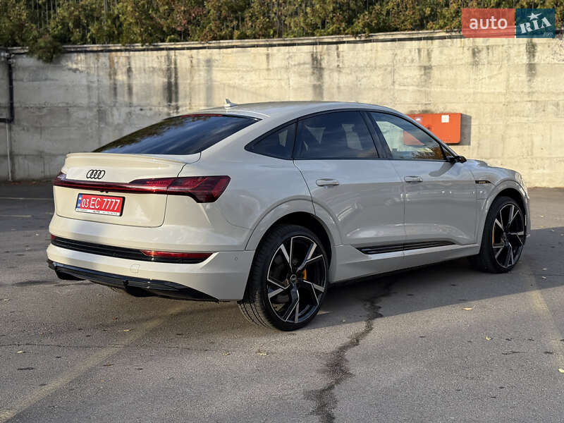 Внедорожник / Кроссовер Audi e-tron Sportback 2021 в Ровно