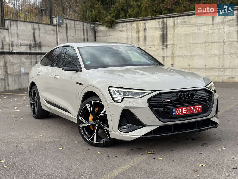 Внедорожник / Кроссовер Audi e-tron Sportback 2021 в Ровно