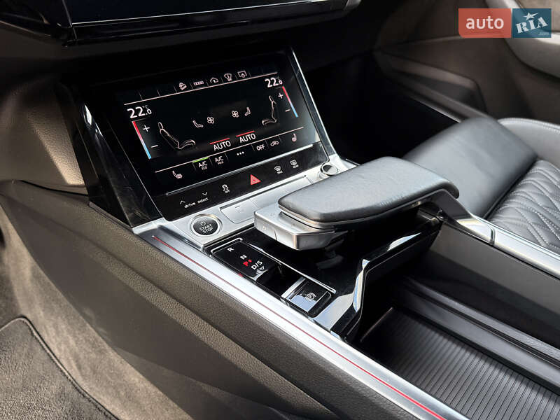 Внедорожник / Кроссовер Audi e-tron Sportback 2021 в Ровно