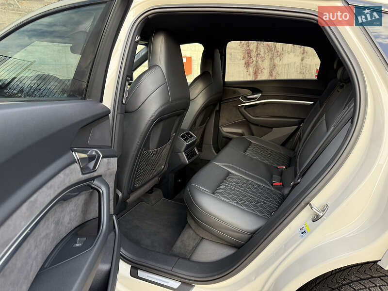 Внедорожник / Кроссовер Audi e-tron Sportback 2021 в Ровно