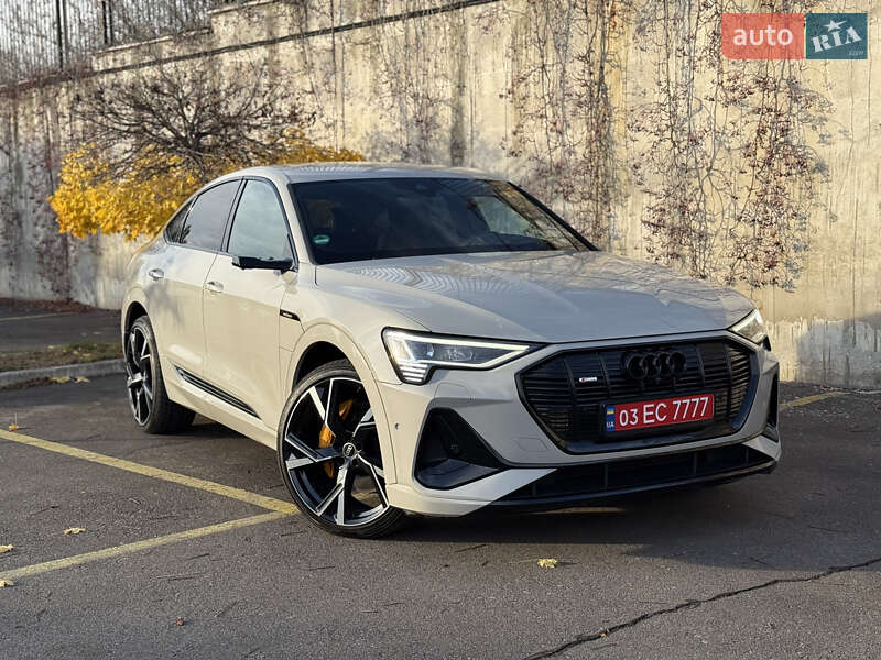 Внедорожник / Кроссовер Audi e-tron Sportback 2021 в Ровно