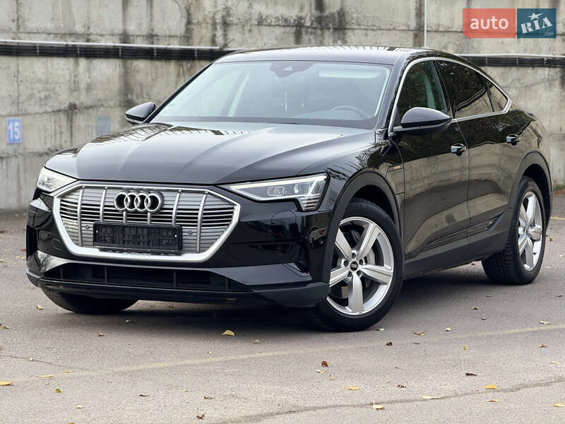 Внедорожник / Кроссовер Audi e-tron Sportback 2022 в Ровно