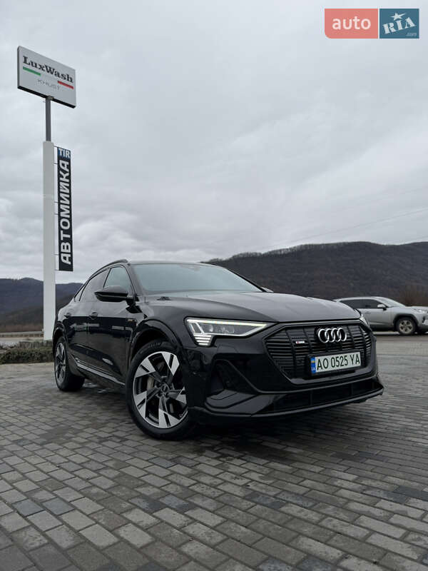 Внедорожник / Кроссовер Audi e-tron Sportback 2021 в Иршаве