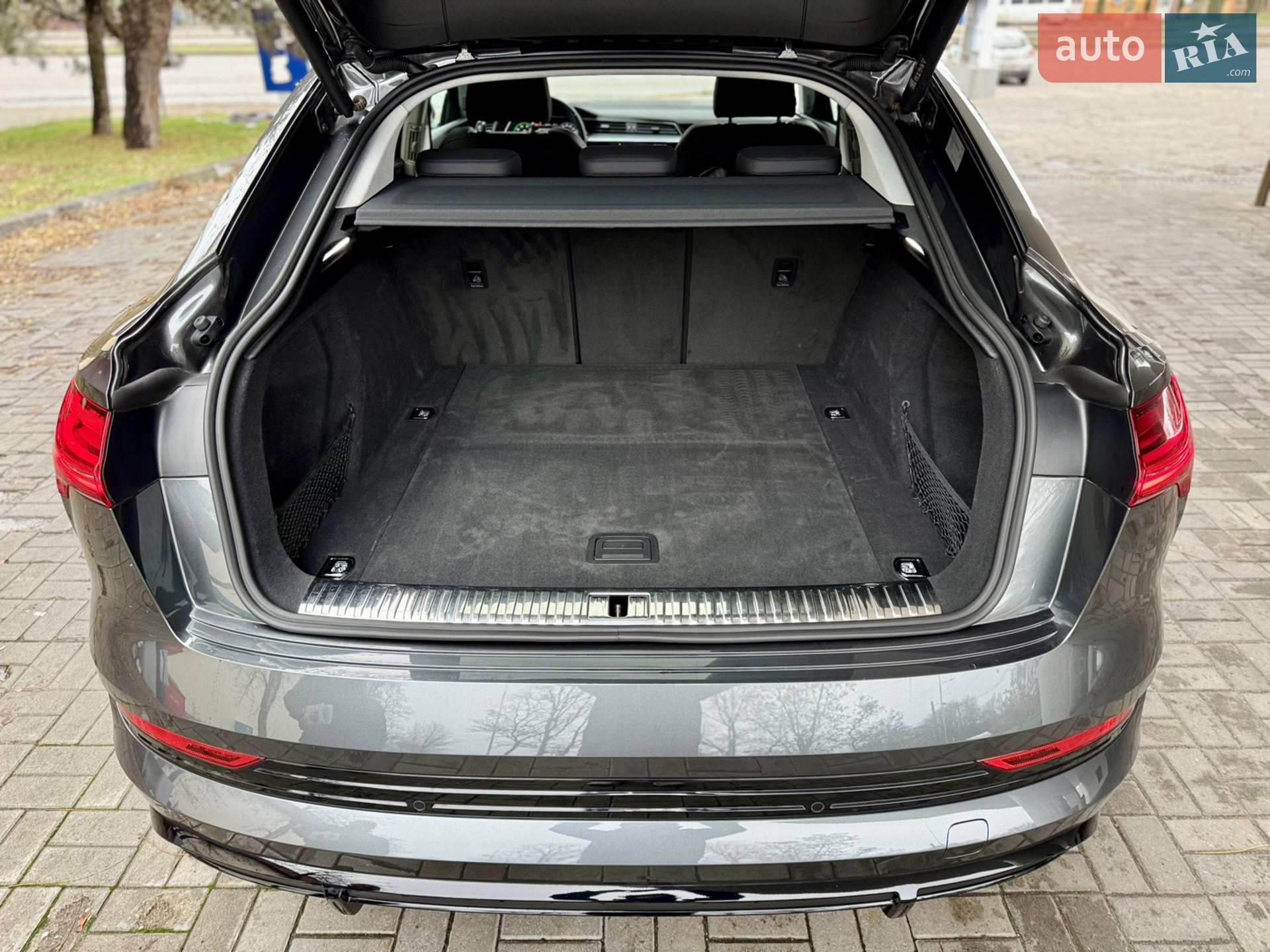 2022 Audi e-tron Sportback - мініатюра 46