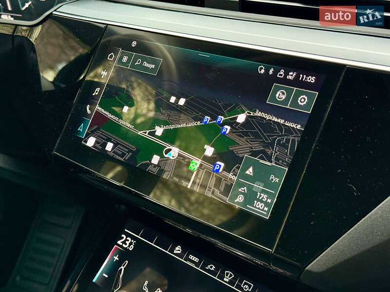 Позашляховик / Кросовер Audi e-tron Sportback 2022 в Дніпрі
