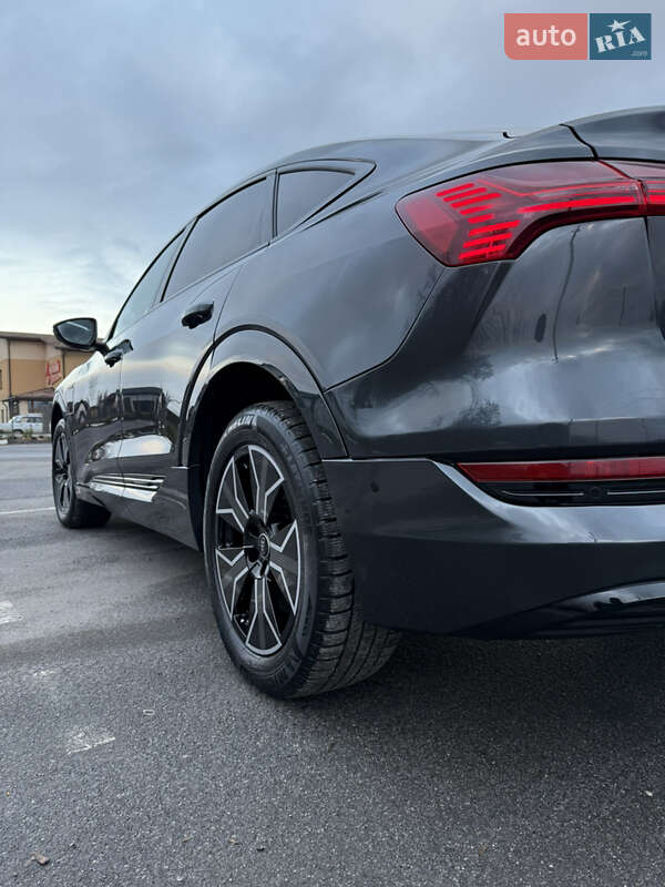 Позашляховик / Кросовер Audi e-tron Sportback 2022 в Козятині