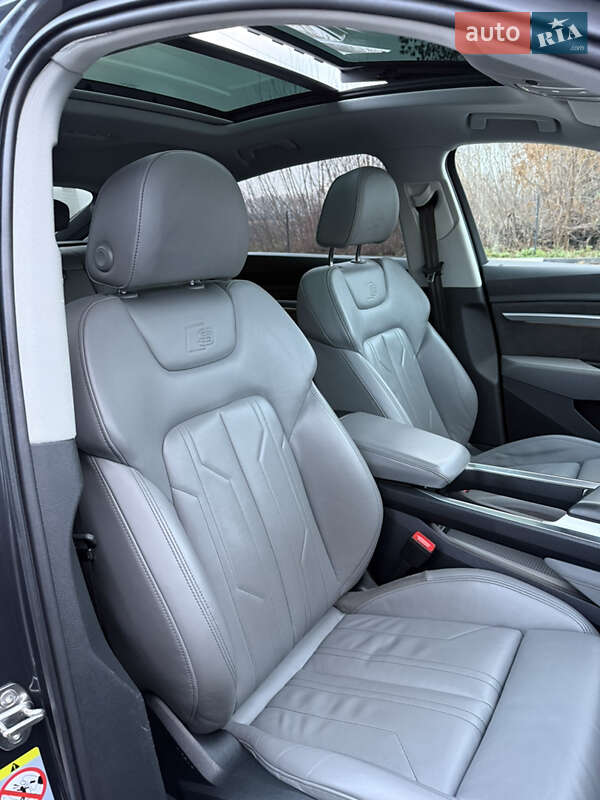 Позашляховик / Кросовер Audi e-tron Sportback 2022 в Козятині