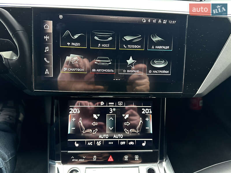 Позашляховик / Кросовер Audi e-tron Sportback 2021 в Івано-Франківську