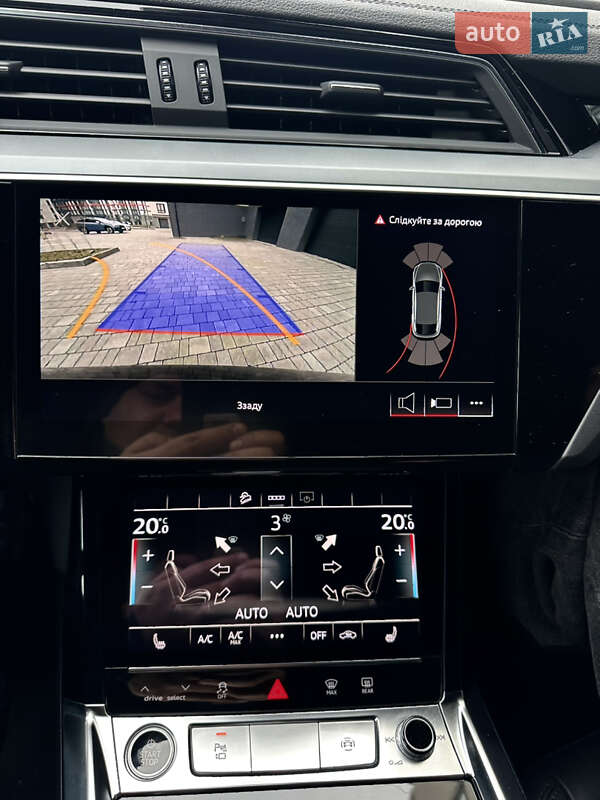 Позашляховик / Кросовер Audi e-tron Sportback 2021 в Івано-Франківську