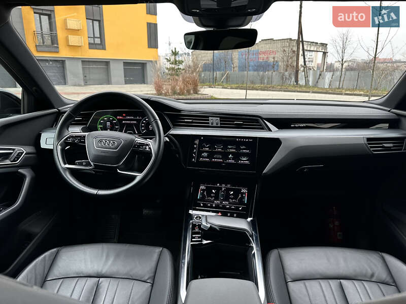 Позашляховик / Кросовер Audi e-tron Sportback 2021 в Івано-Франківську