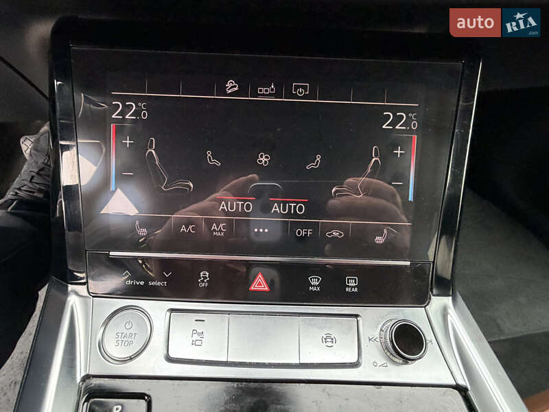 Позашляховик / Кросовер Audi e-tron Sportback 2021 в Тернополі