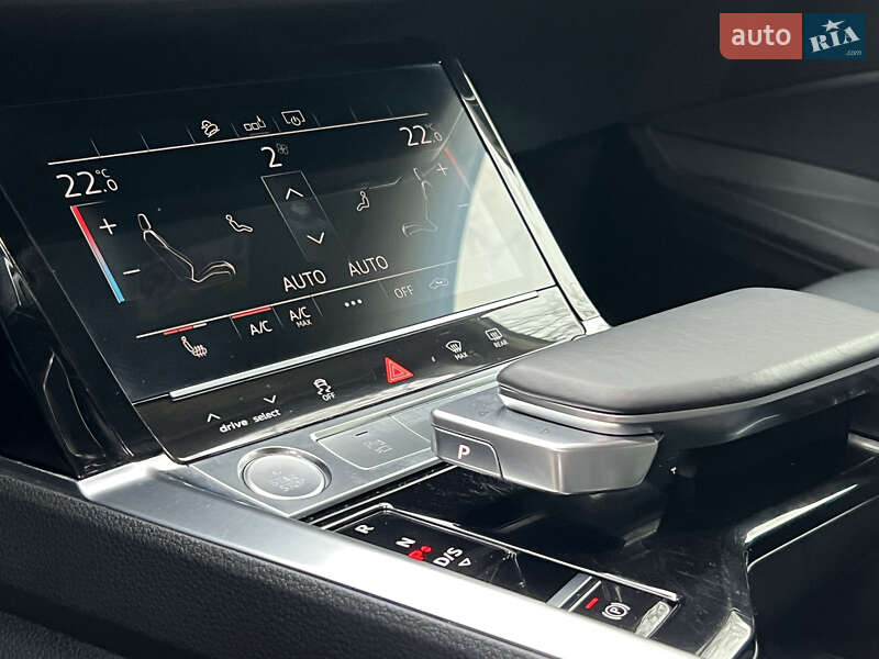 Внедорожник / Кроссовер Audi e-tron Sportback 2020 в Львове