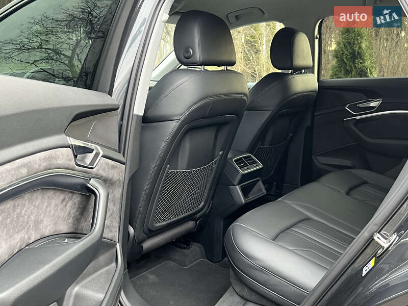 Внедорожник / Кроссовер Audi e-tron Sportback 2020 в Львове